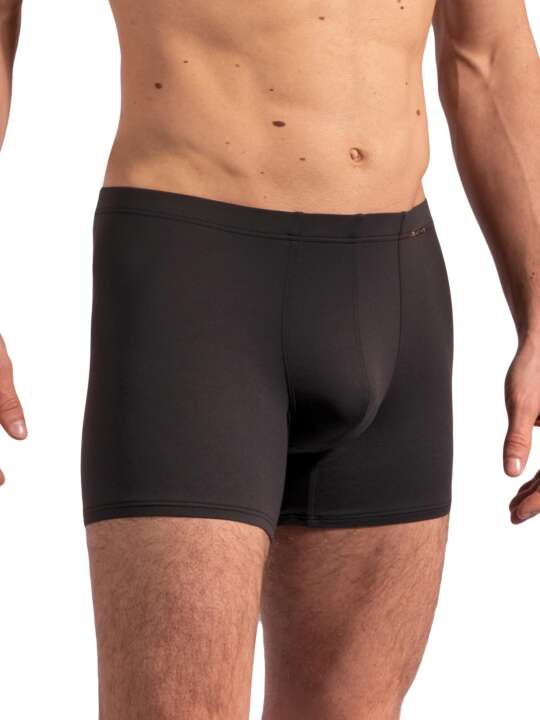 109100O Boxer RED2209 Olaf Benz Black face