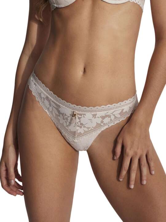 61004SE Brazilian Gabrielle Selmark Beige face